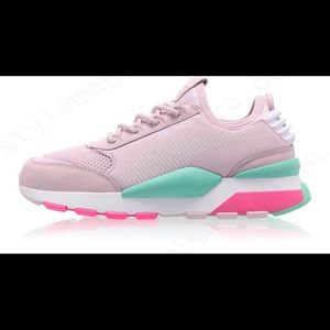 Rso women’s puma sneakers